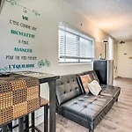 Centrally Located Vacation Rental In Waikiki!