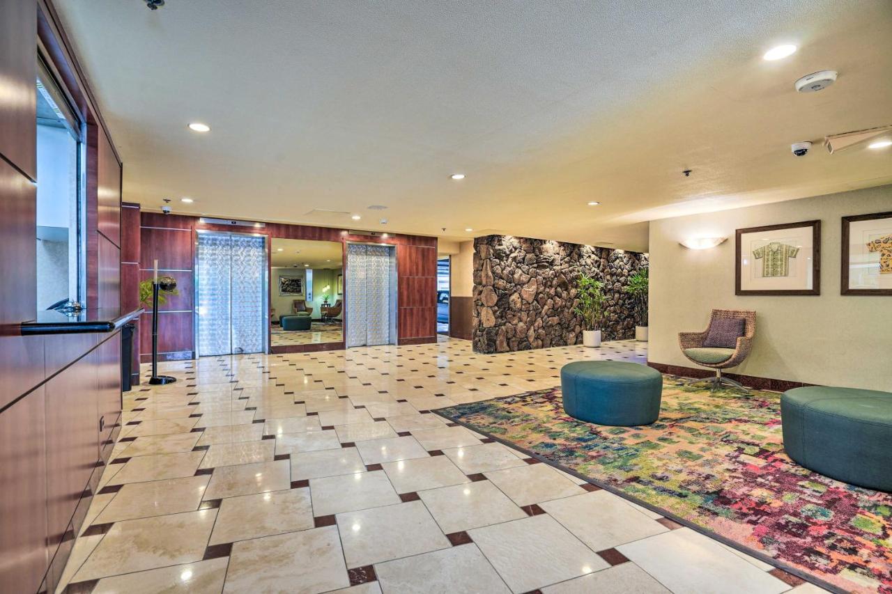 Centrally Located Vacation In Waikiki! Apartment *